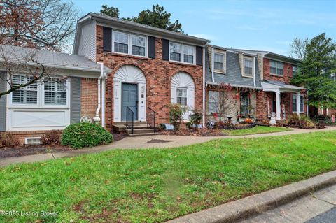 Photo of 1208 Dalmally Ct, Louisville, KY 40222 (MLS # 1704711)