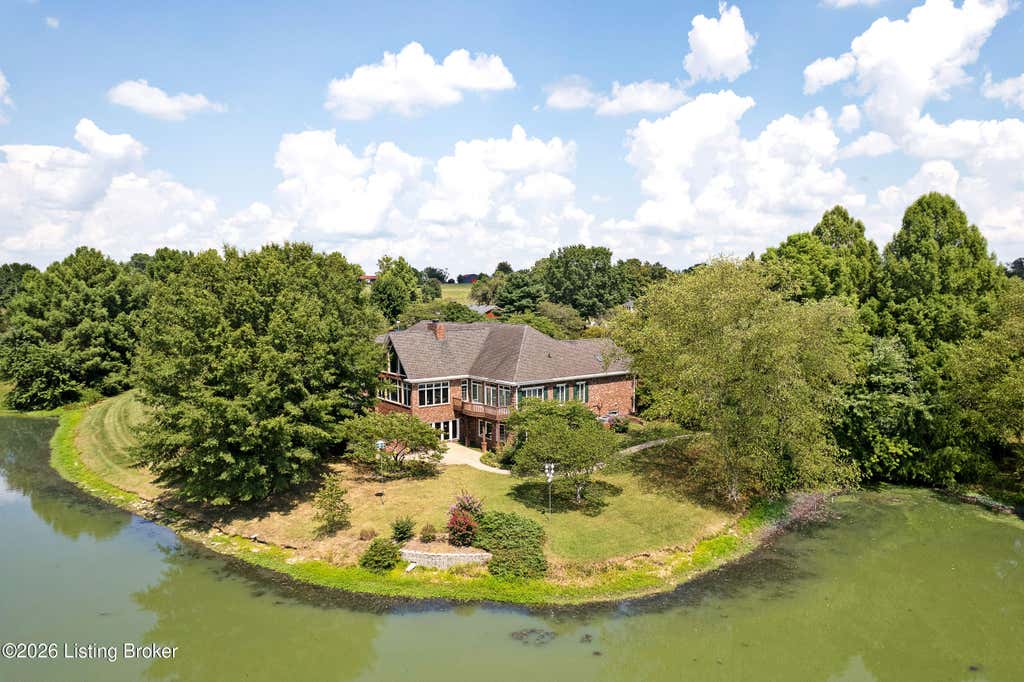 Photo of 2025 Lincoln Park Rd, Springfield, KY 40069 (MLS # 1724160)