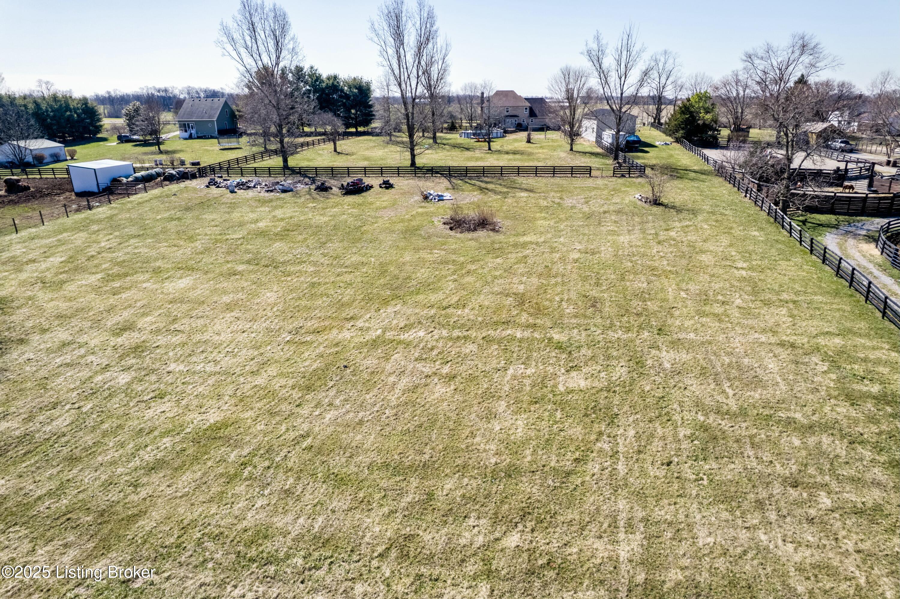 562 Christianburg Rd, Shelbyville, Kentucky image 42
