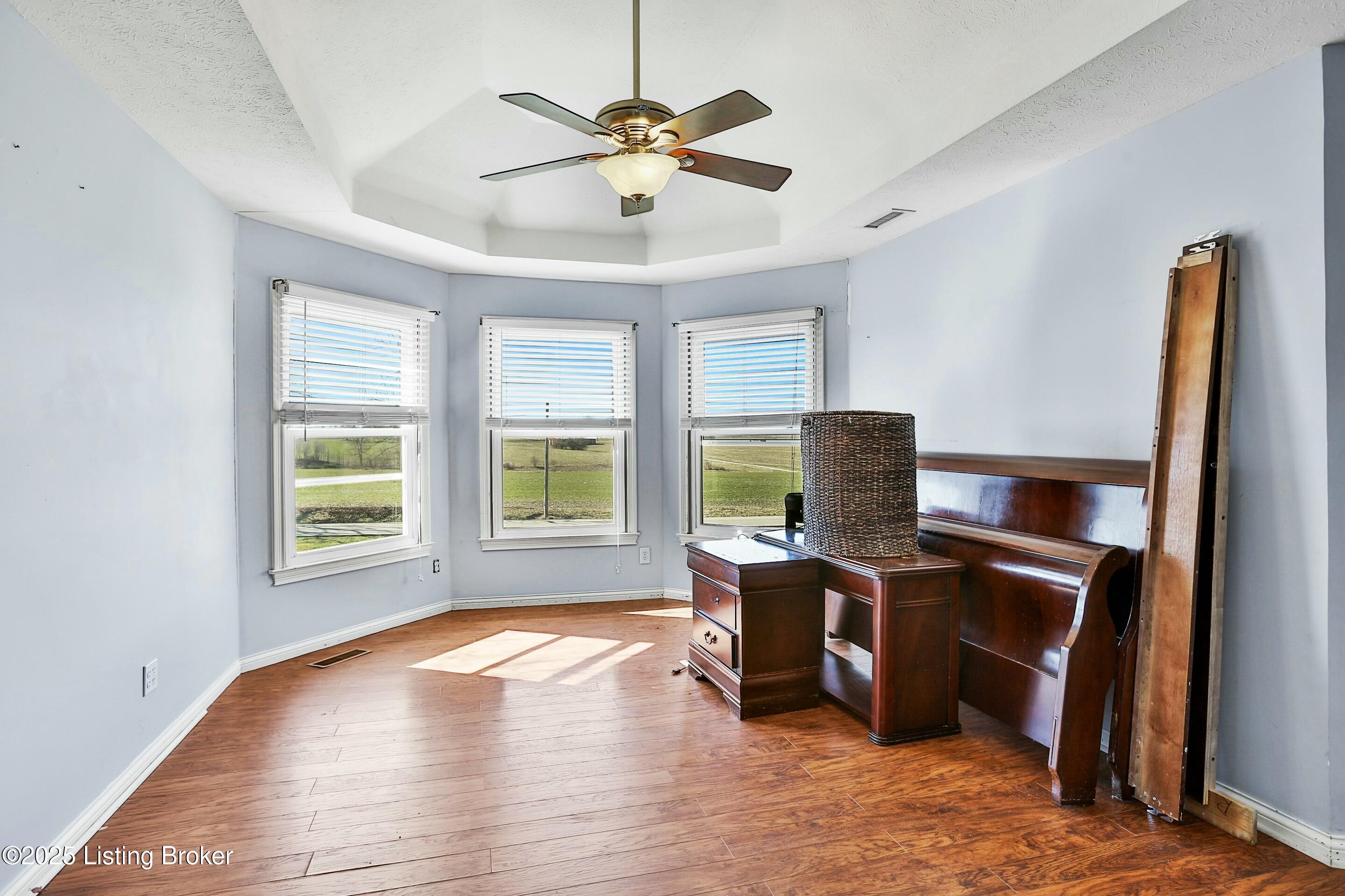 562 Christianburg Rd, Shelbyville, Kentucky image 18