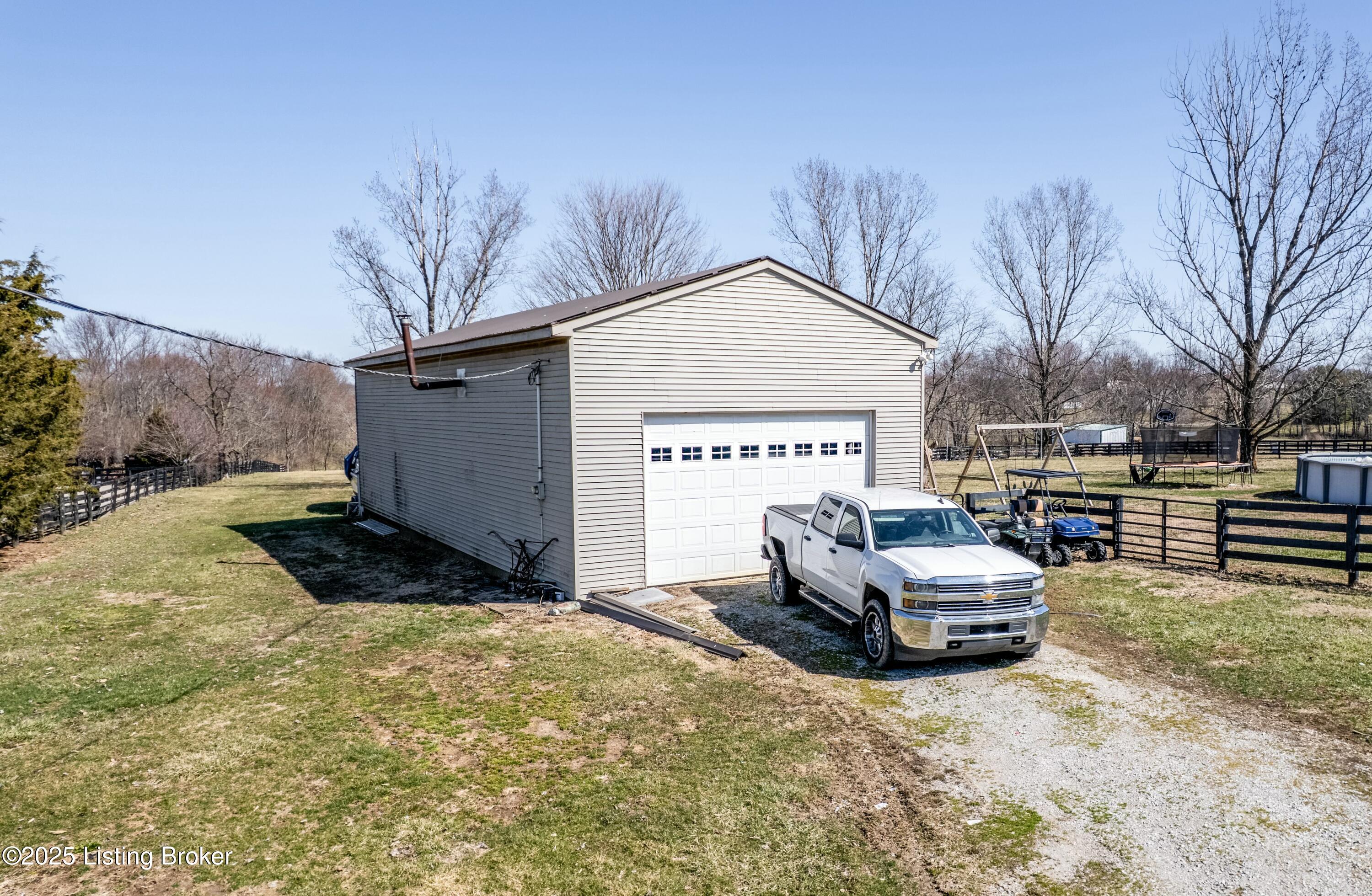 562 Christianburg Rd, Shelbyville, Kentucky image 46