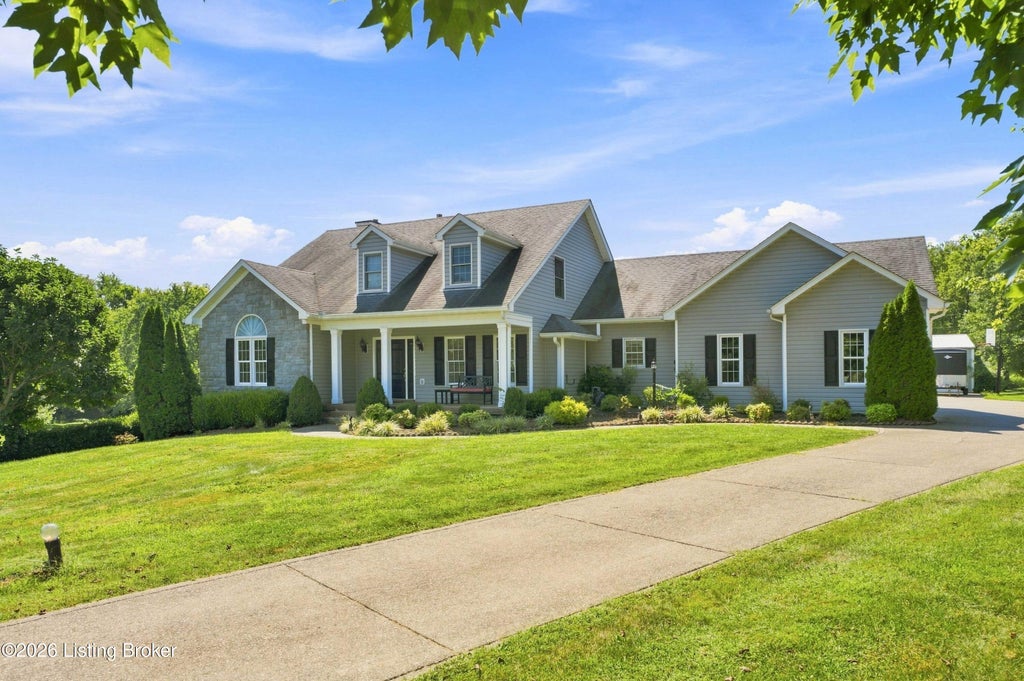 Photo of 3408 Shady Dell Blvd, La Grange, KY 40031 (MLS # 1729781)