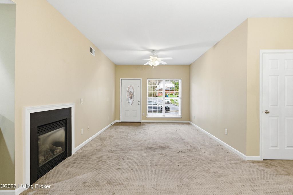 Photo of 1313 Washington St #1, Shelbyville, KY 40065 (MLS # 1711064)