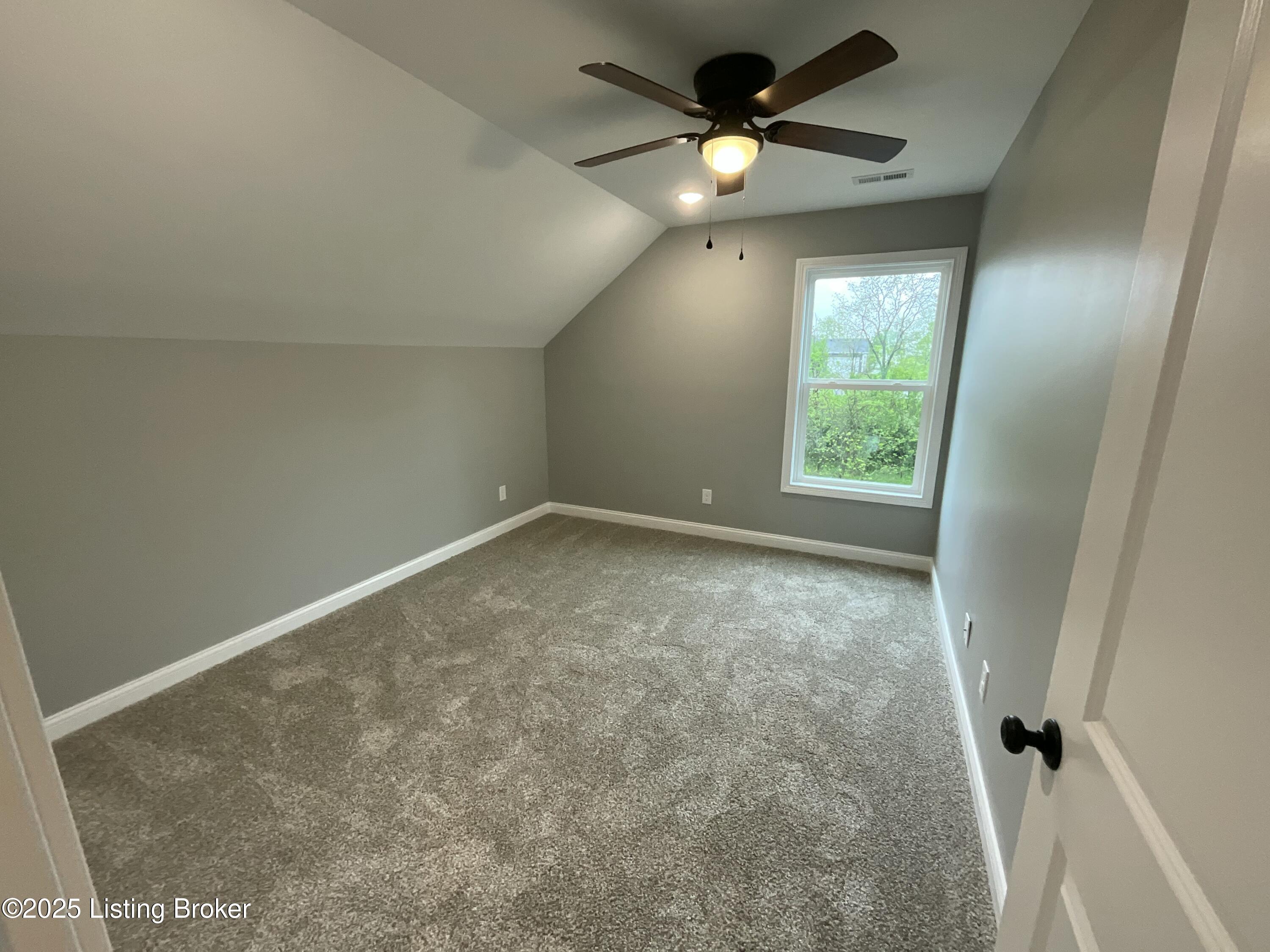 383 Webb Ln, Bedford, Pennsylvania image 32