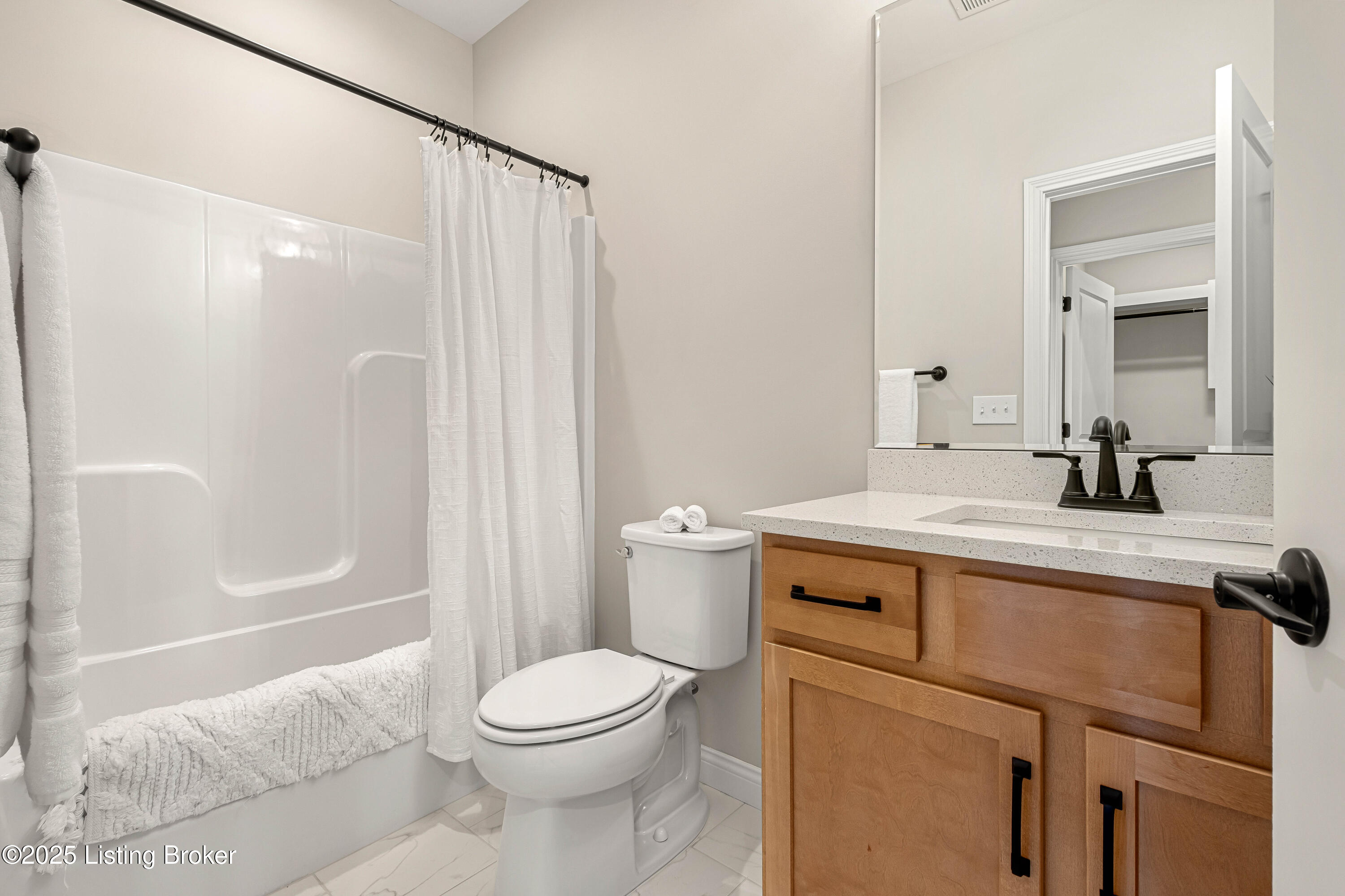 2820 Alder Wood Ln, La Grange, Kentucky image 30