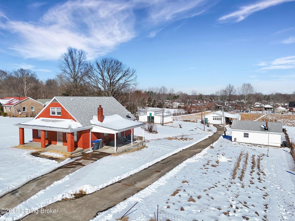 Photo of 10603 Keys Ferry Rd, Fairdale, KY 40118 (MLS # 1709128)