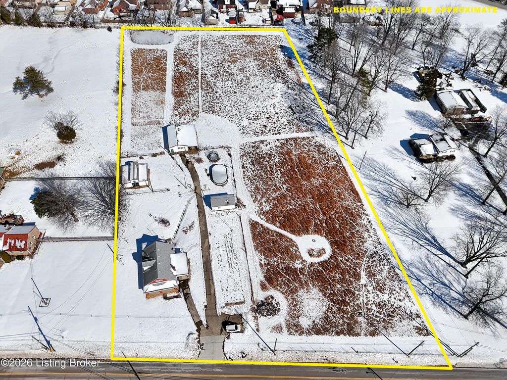 Photo of 10603 Keys Ferry Rd, Fairdale, KY 40118 (MLS # 1709128)