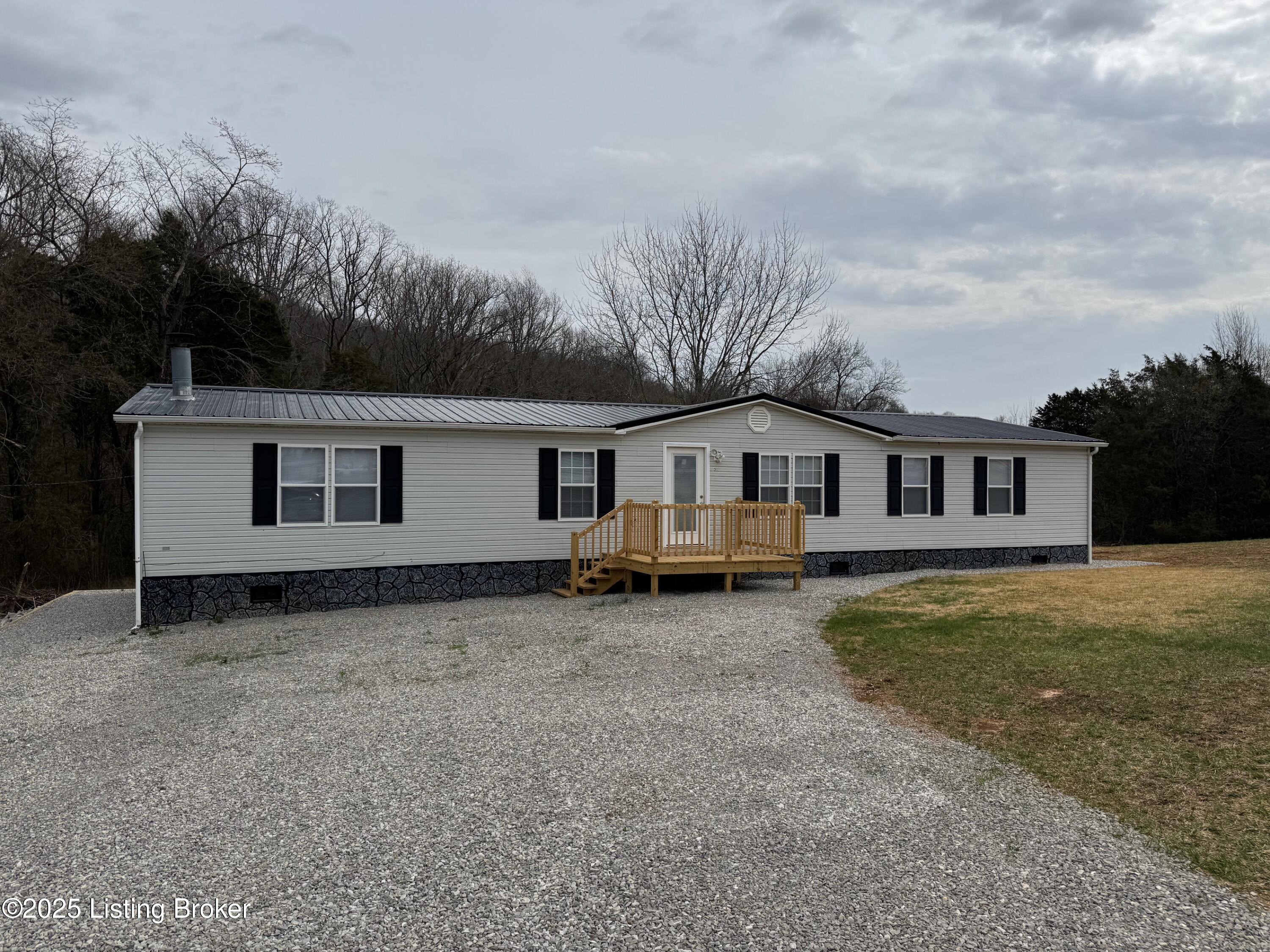 420 Eagle Way, Smiths Grove, Kentucky image 1