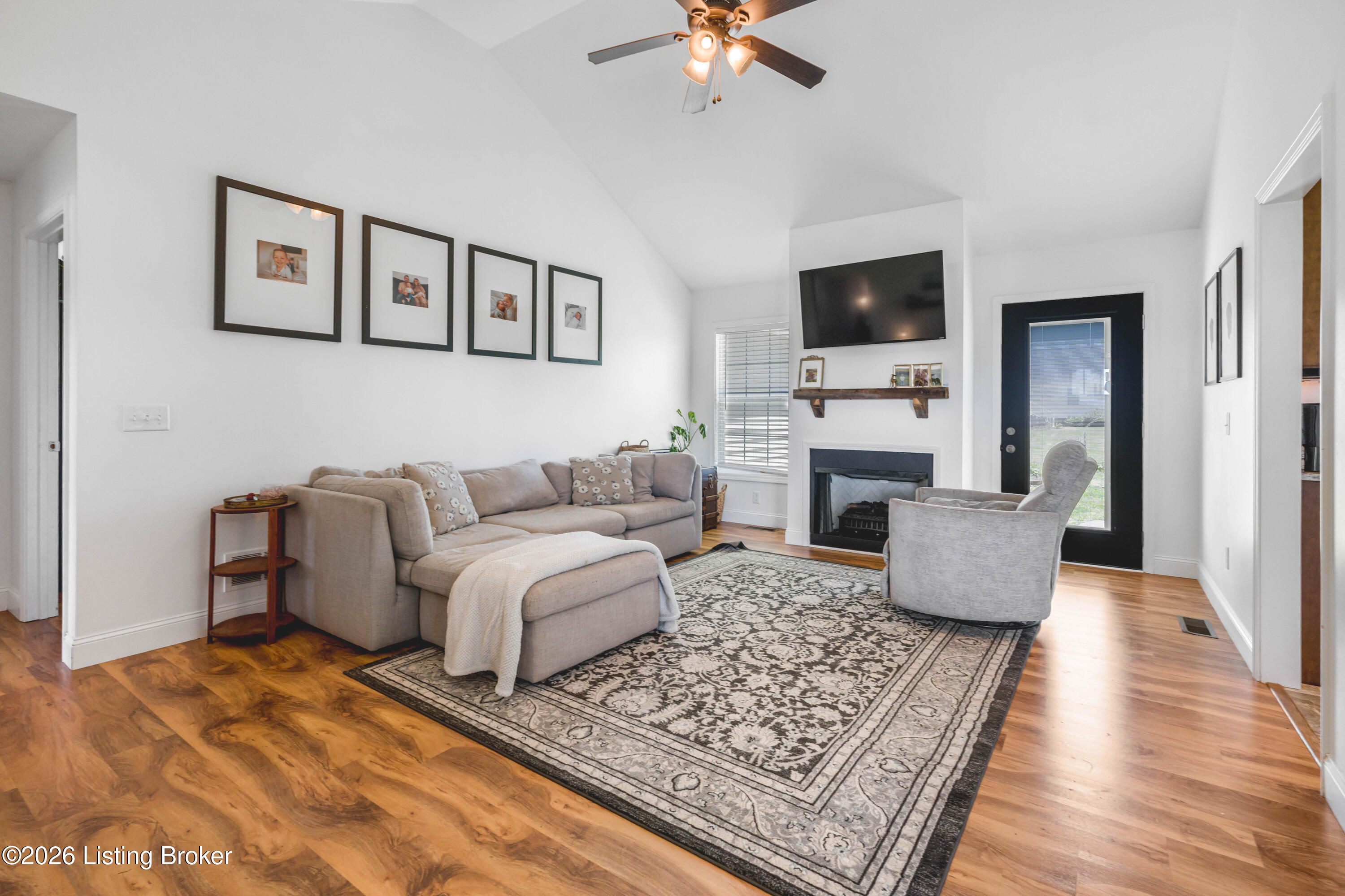 62 Bluegrass Dr