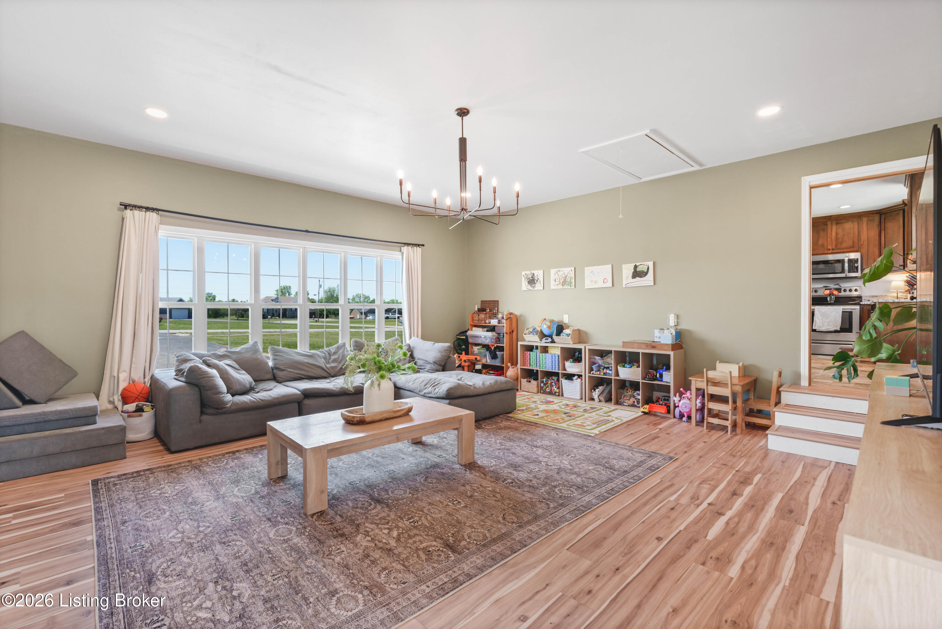62 Bluegrass Dr
