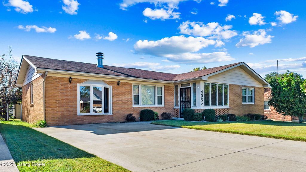 Photo of 405 Riverview Ln, Shepherdsville, KY 40165 (MLS # 1701195)