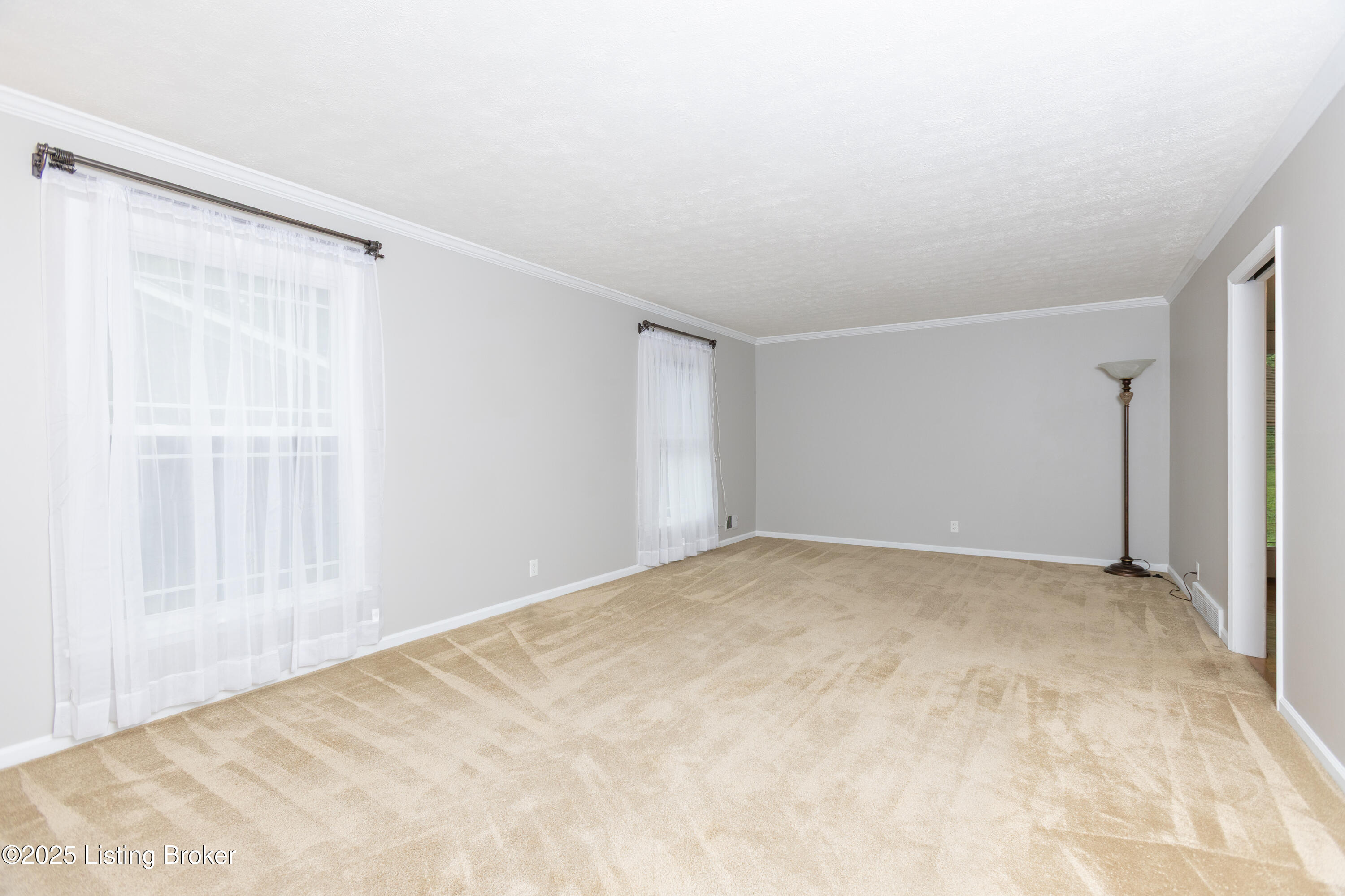 3136 Sunny Ln, Louisville, Pennsylvania image 3