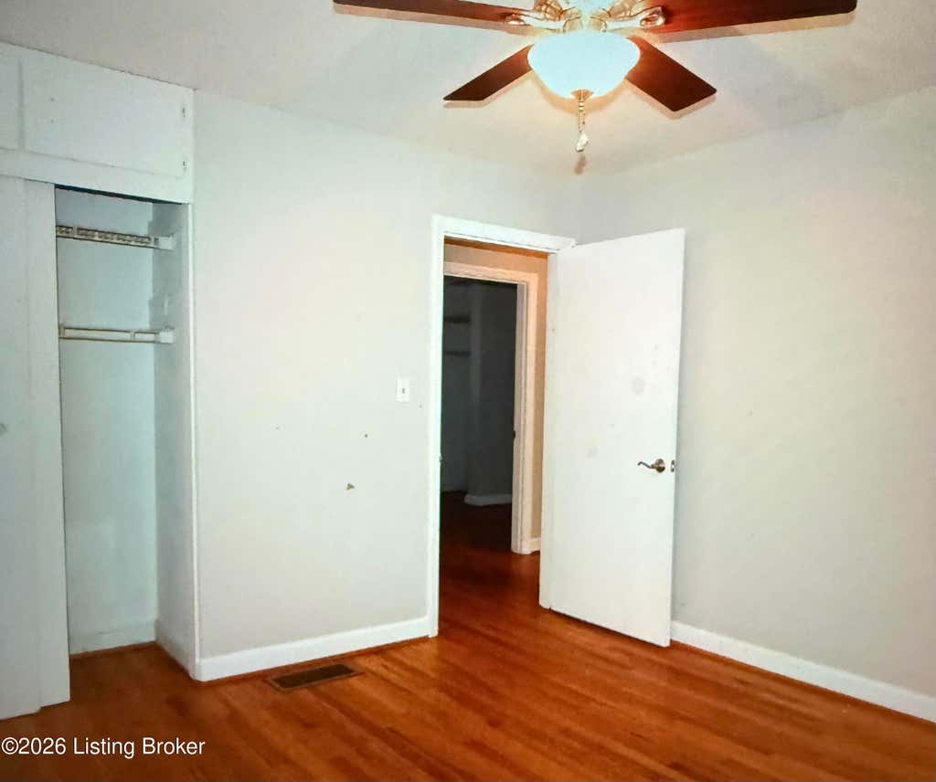 Photo of 3018 Hendon Rd, Louisville, KY 40220 (MLS # 1727090)