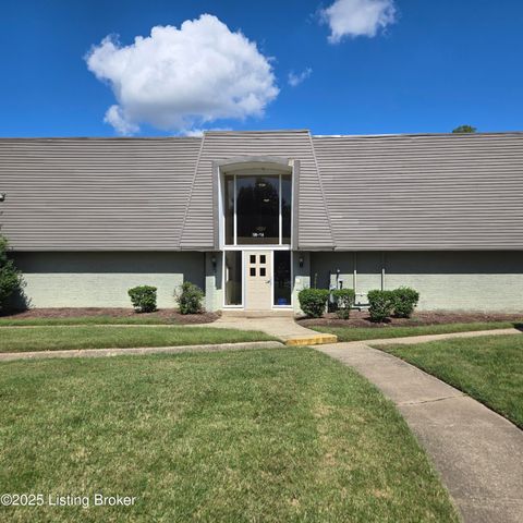 Photo of 706 La Fontenay Ct, Louisville, KY 40223 (MLS # 1700518) Photo of 706 La Fontenay Ct, Louisville, KY 40223 (MLS # 1700518)