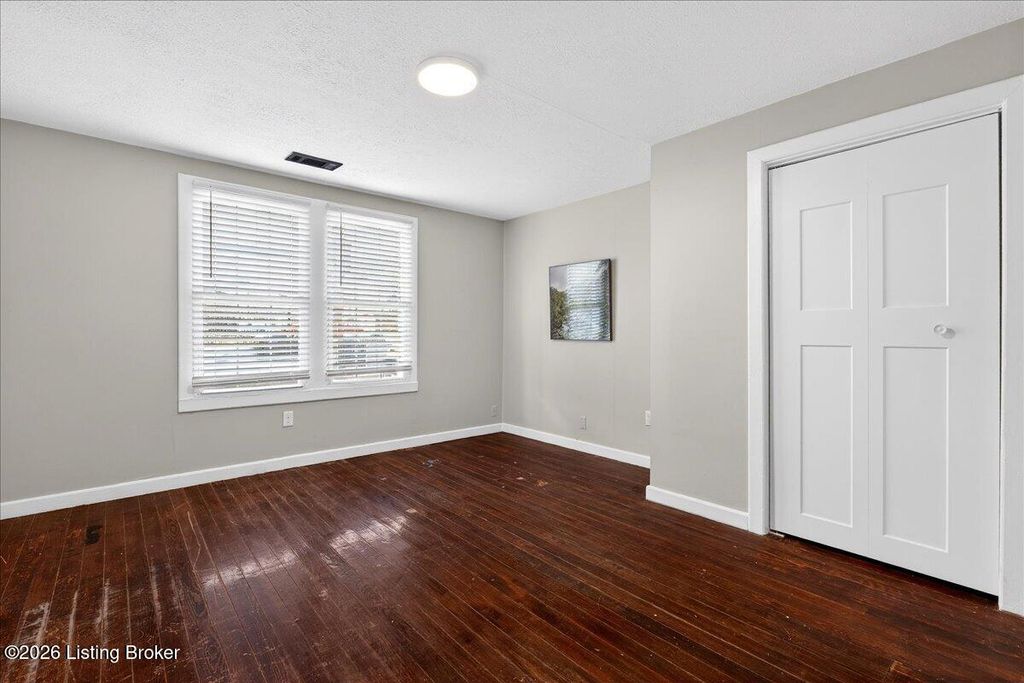 Photo of 413 E Ormsby Ave, Louisville, KY 40203 (MLS # 1712577)