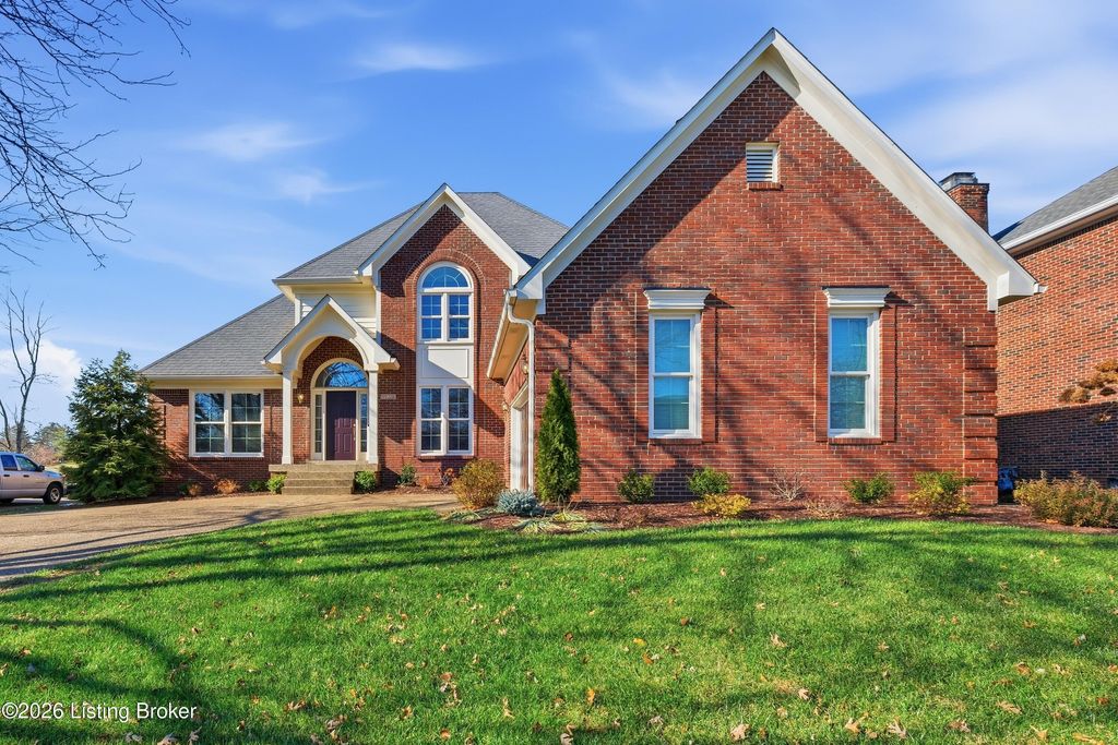 Photo of 10215 Glenmary Farm Dr, Louisville, KY 40291 (MLS # 1717934)