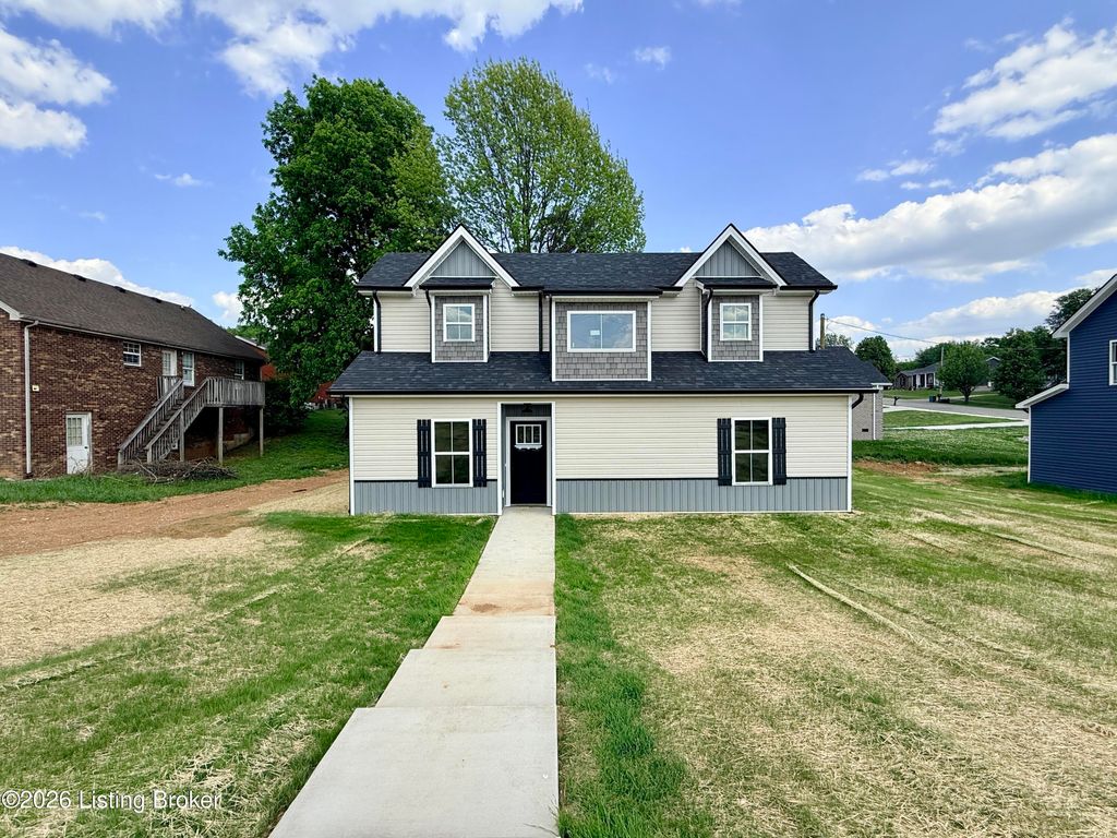 Photo of 421 Susannah Ave, Bardstown, KY 40004 (MLS # 1715465)