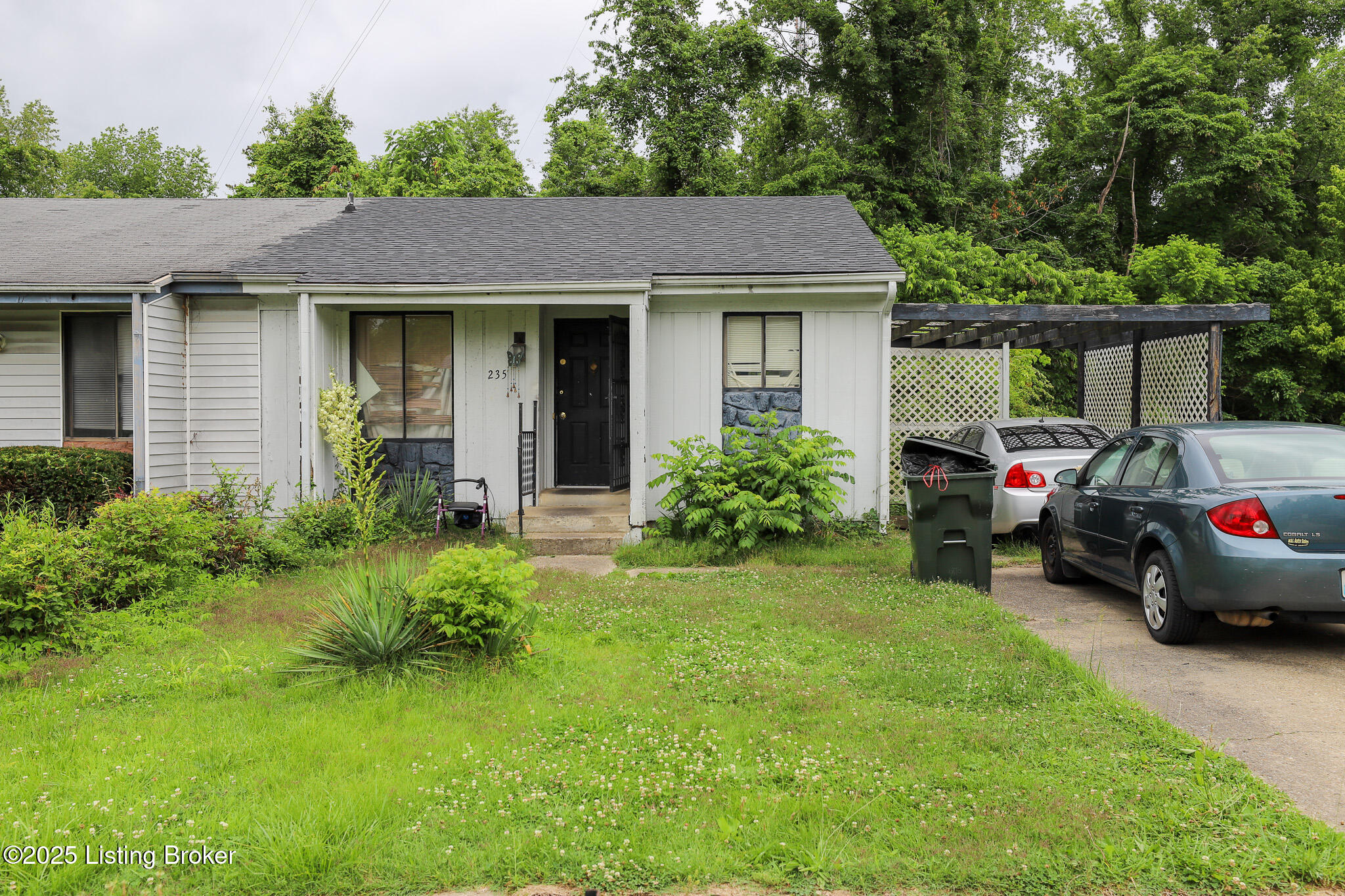235 Eagle Pass Dr, Radcliff, Pennsylvania image 1