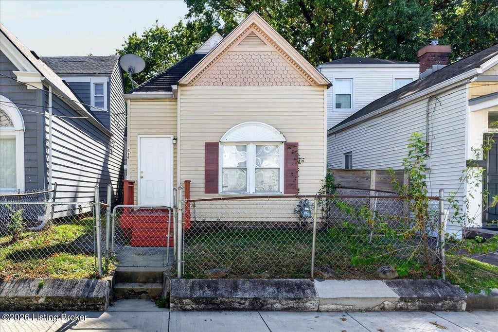 Photo of 636 E Ormsby Ave, Louisville, KY 40203 (MLS # 1731630)
