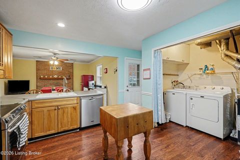 Tiny photo for 2416 Old Hickory Rd, Louisville, KY 40299 (MLS # 1709638)