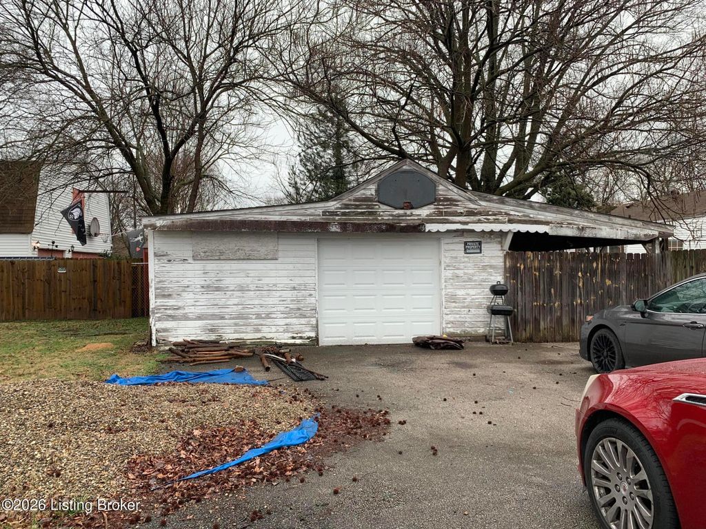 Photo of 1219 Becker Ave, Louisville, KY 40213 (MLS # 1712149)