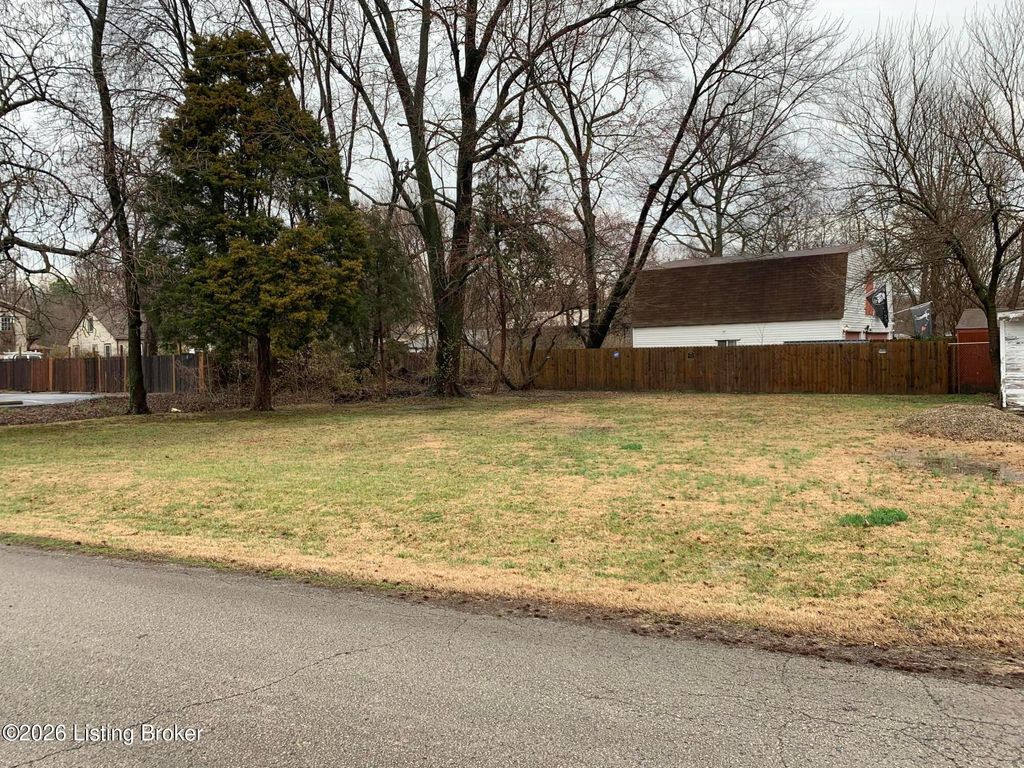 Photo of 1219 Becker Ave, Louisville, KY 40213 (MLS # 1712149)