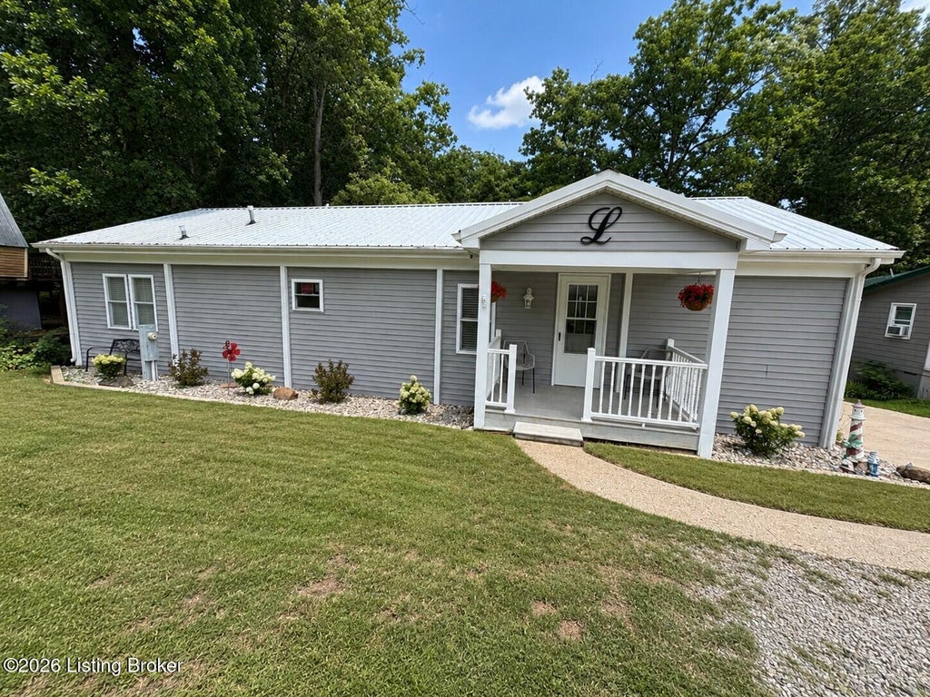 Photo of 5 Eagle Nest Ct, Leitchfield, KY 42754 (MLS # 1723908)