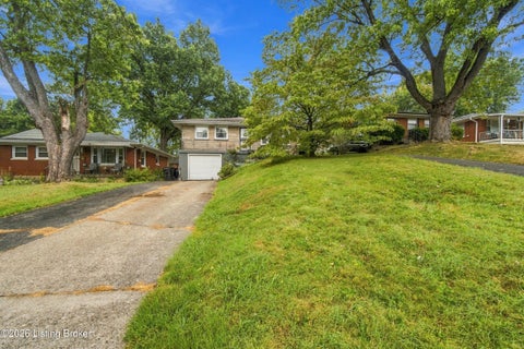 Homes For Sale - 4405 Mann Ave<br/> Louisville, KY 40215