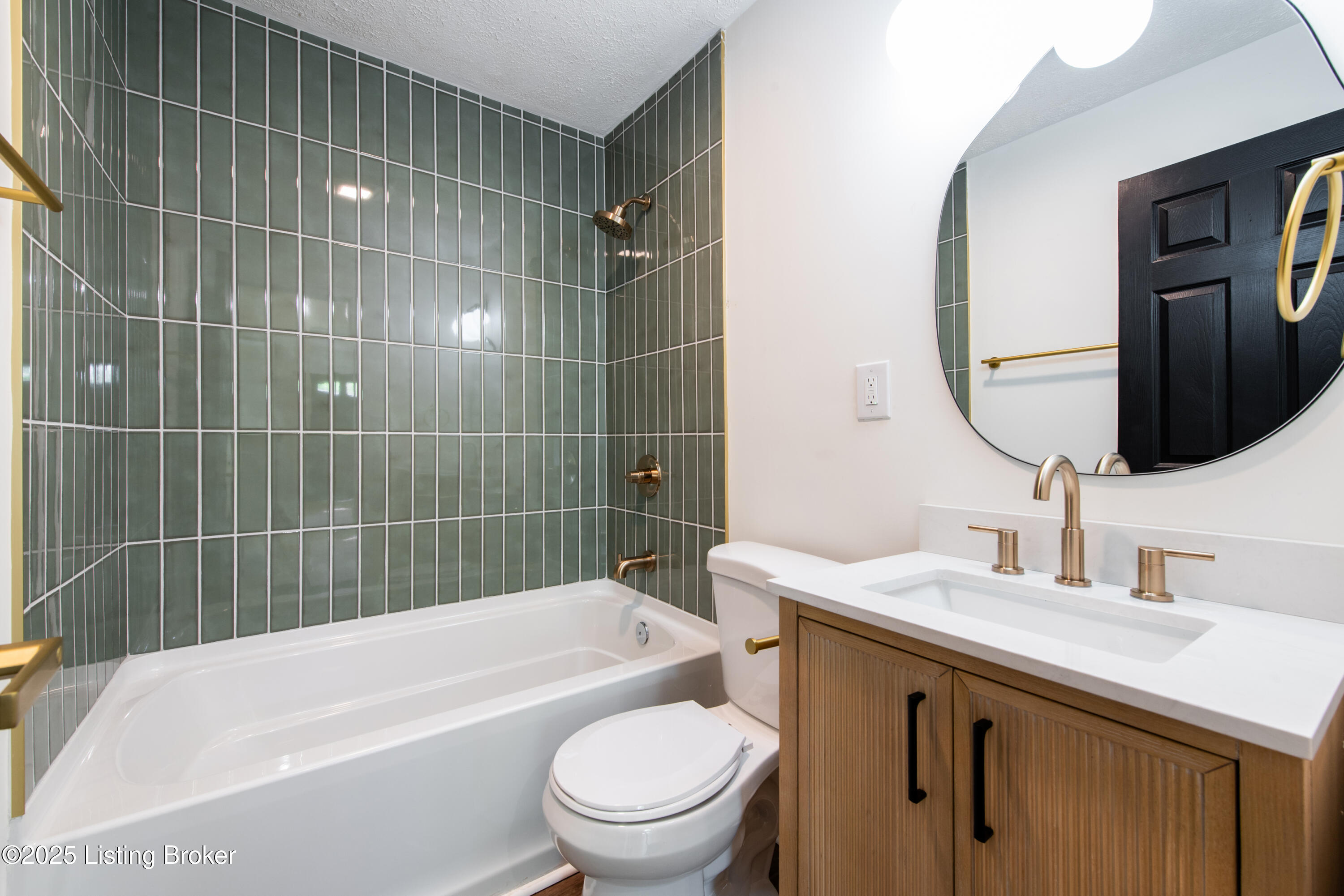 3433 Glendale Ave, Louisville, Pennsylvania image 17