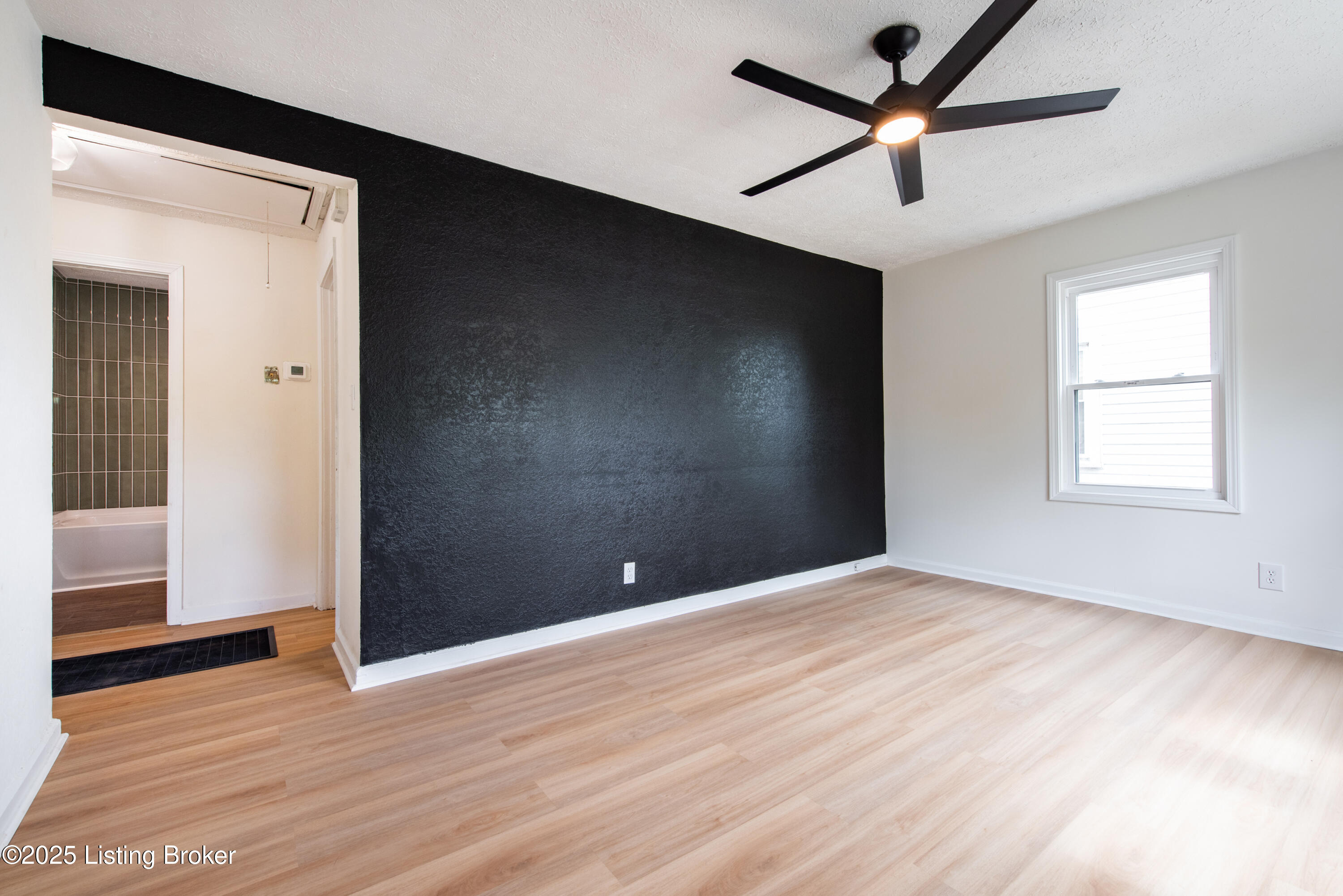 3433 Glendale Ave, Louisville, Pennsylvania image 6