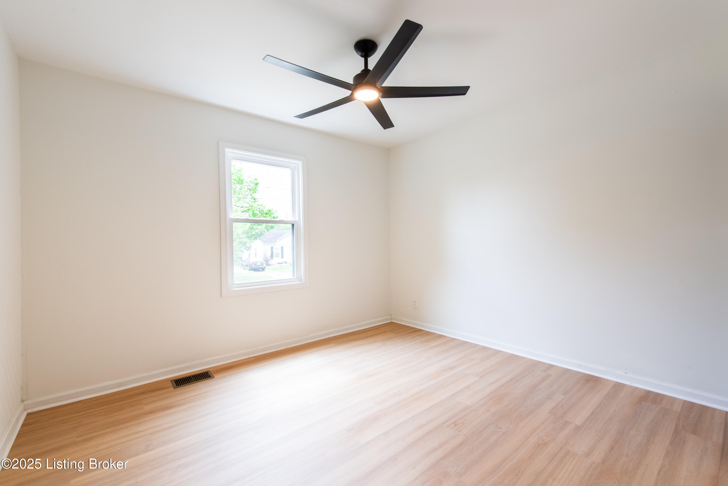 3433 Glendale Ave, Louisville, Pennsylvania image 21