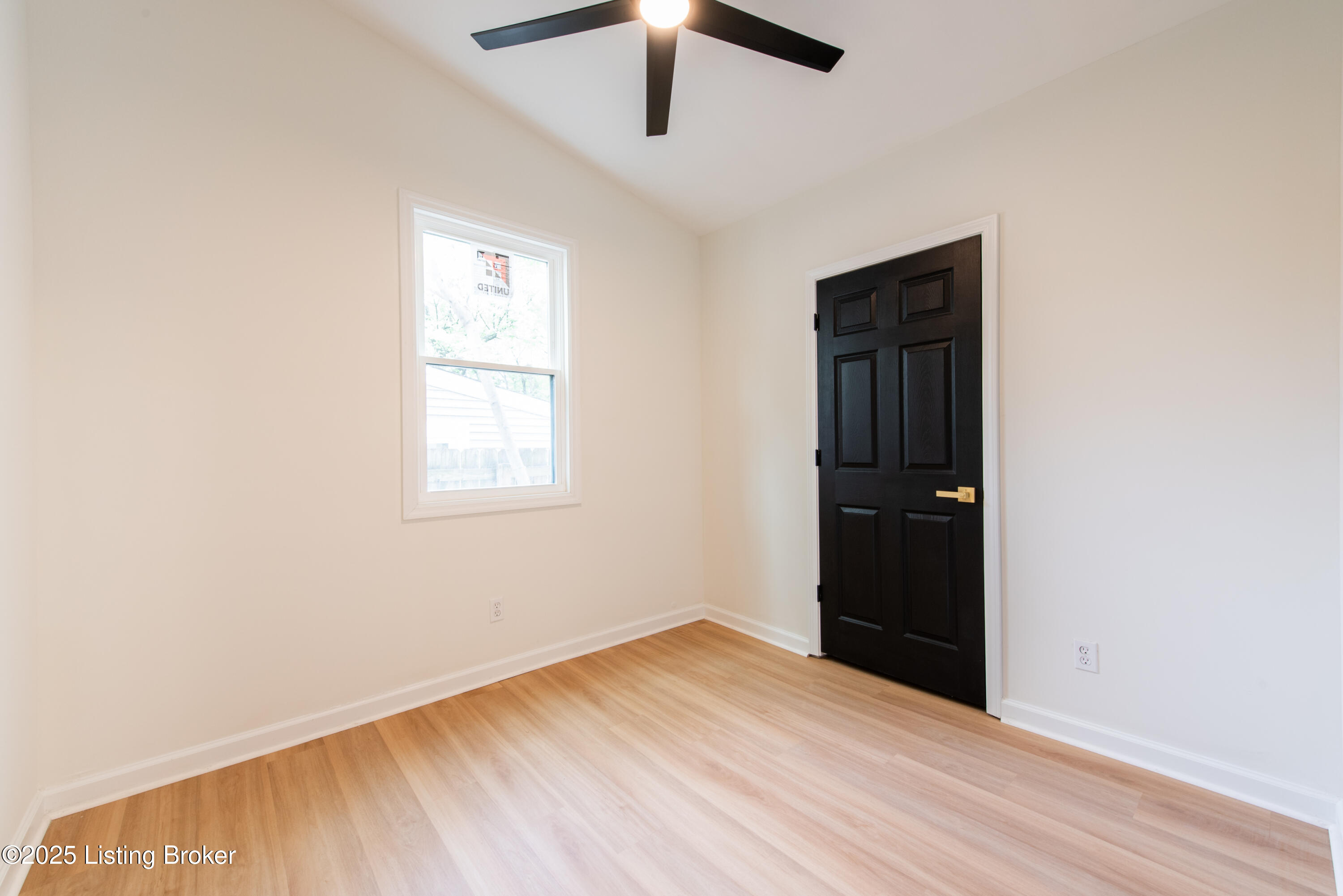 3433 Glendale Ave, Louisville, Pennsylvania image 15
