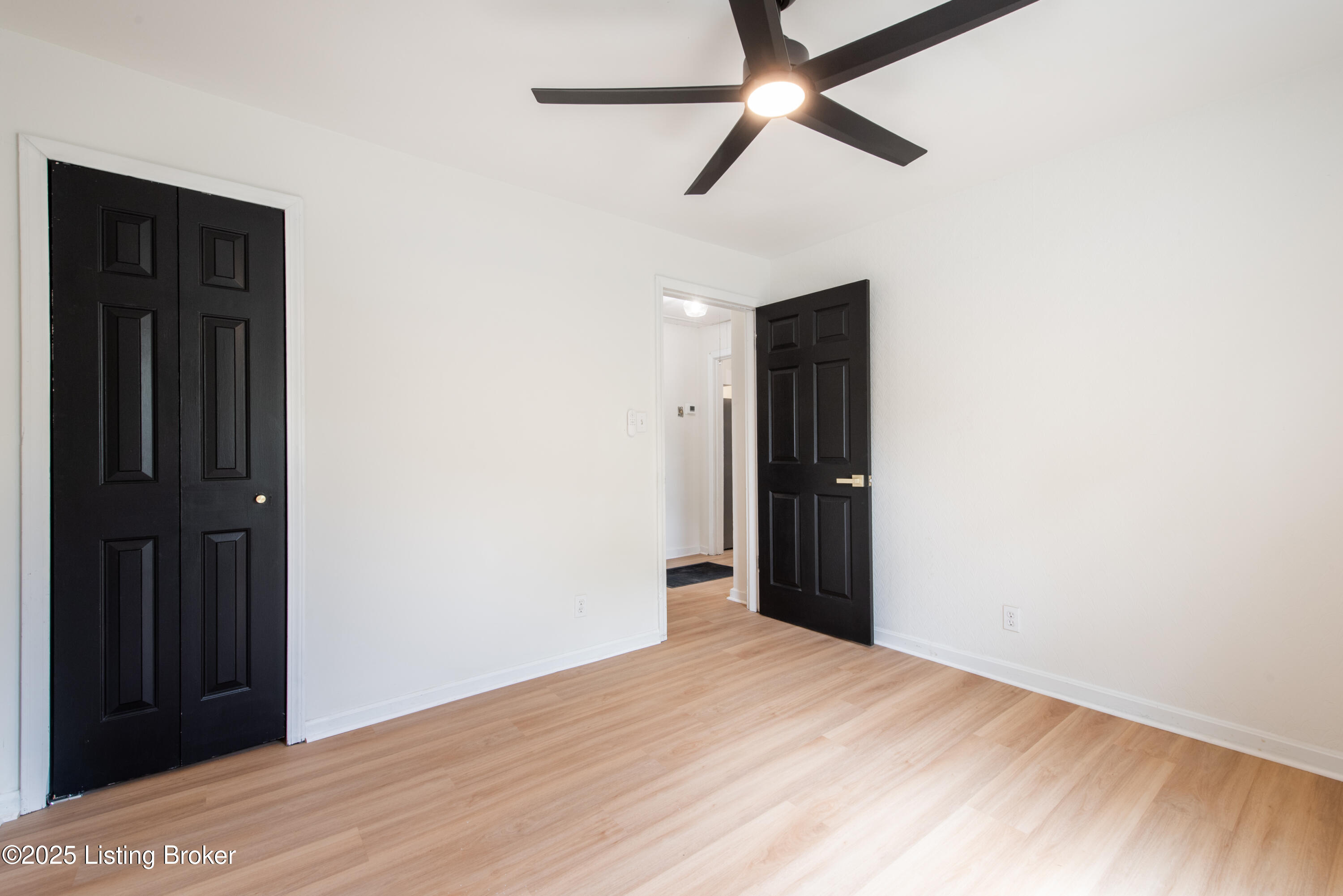 3433 Glendale Ave, Louisville, Pennsylvania image 13