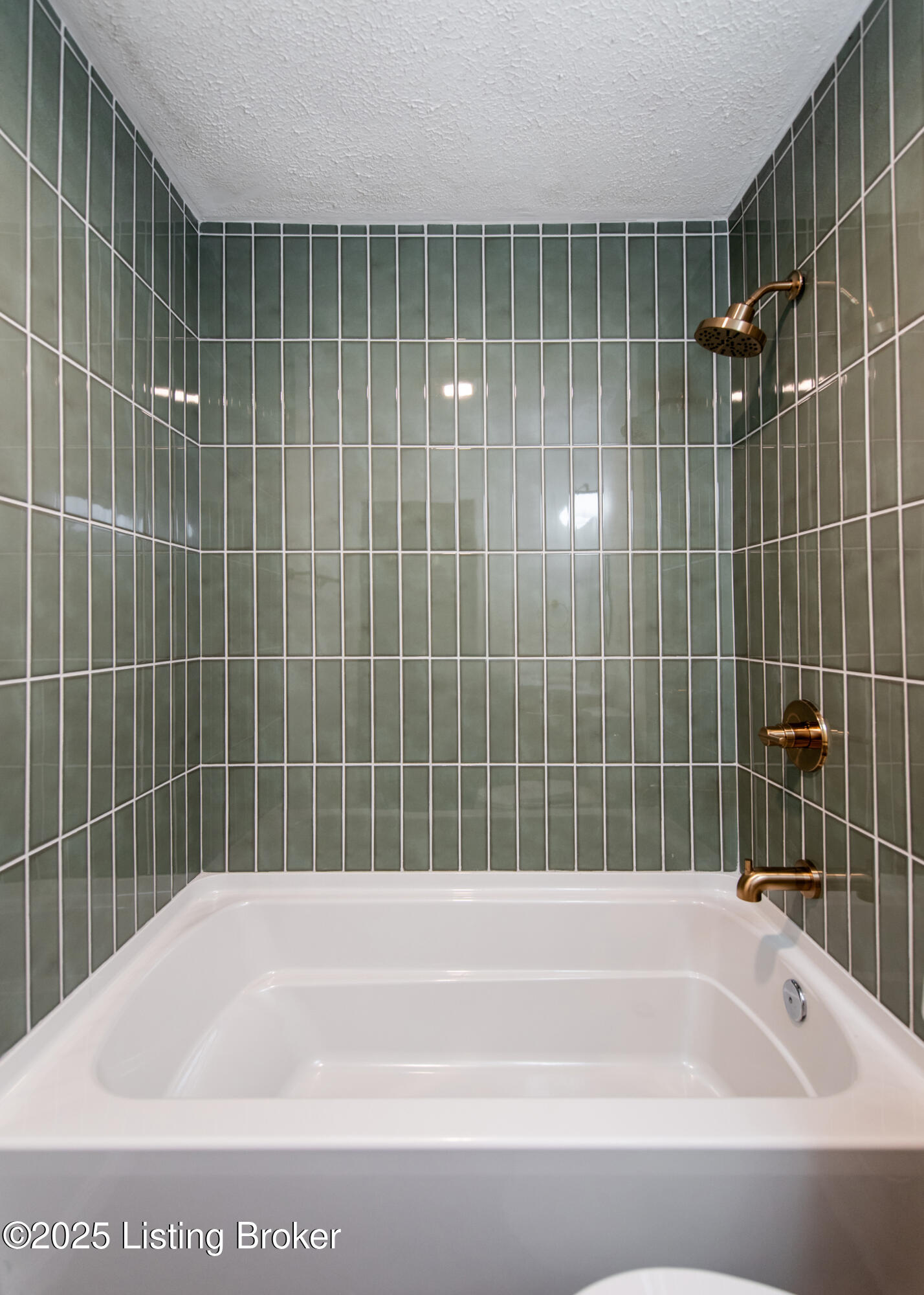 3433 Glendale Ave, Louisville, Pennsylvania image 16