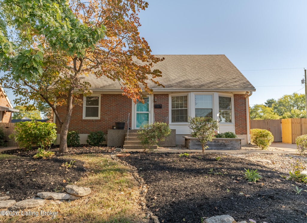 Photo of 3211 Radiance Rd, Louisville, KY 40220 (MLS # 1730454)