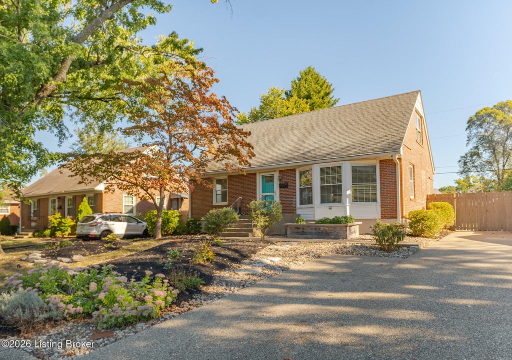 Photo of 3211 Radiance Rd, Louisville, KY 40220 (MLS # 1730454)