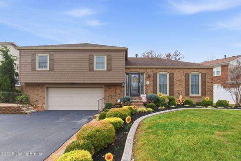 Photo of 7207 Blazier Ct, Louisville, KY 40228 (MLS # 1704228)