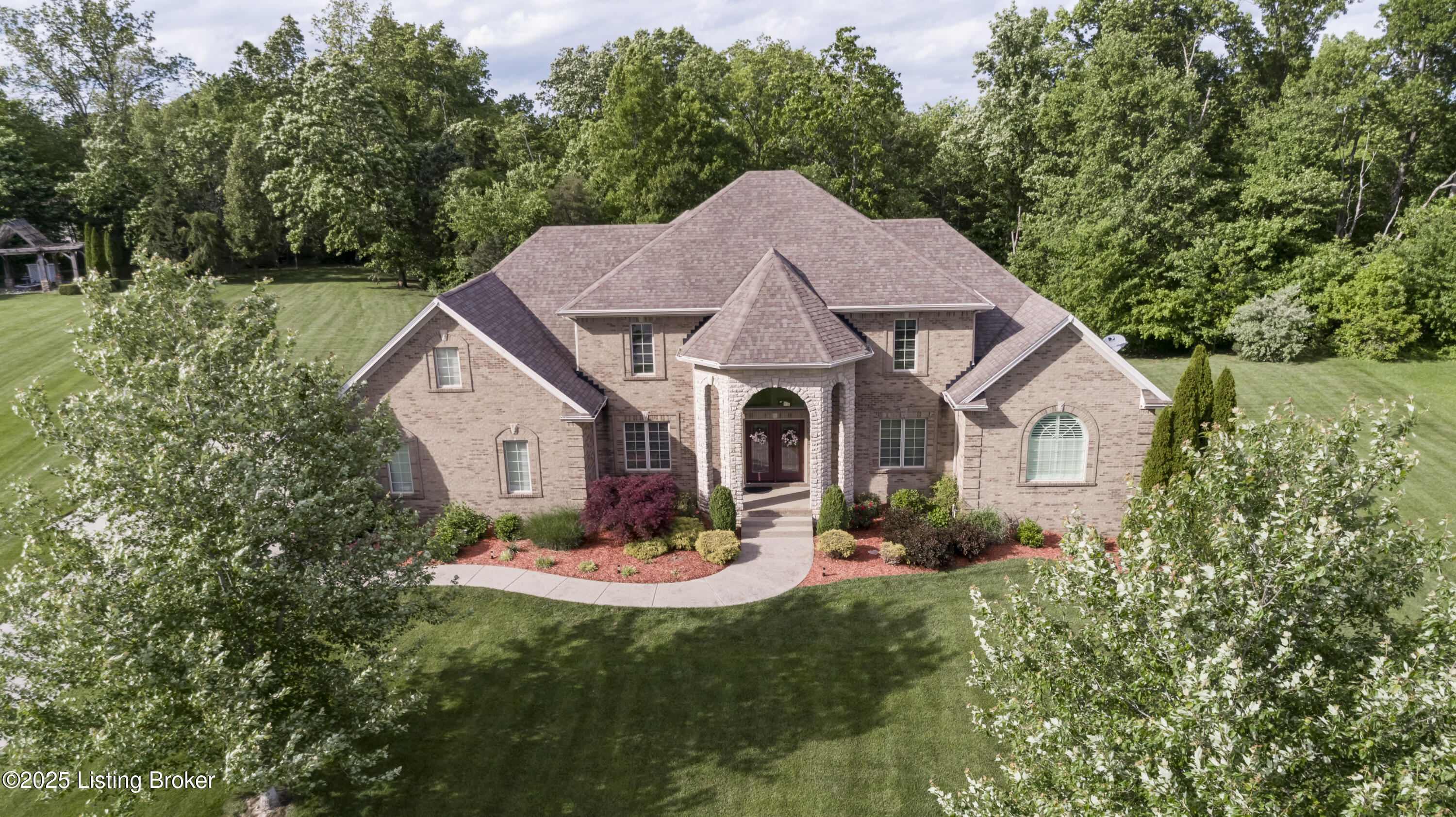 4038 Ballard Woods Dr, Smithfield, Kentucky image 2