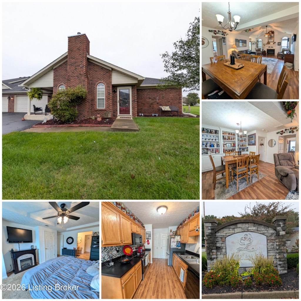Photo of 11405 Ridge Lake Dr, Louisville, KY 40272 (MLS # 1731618)