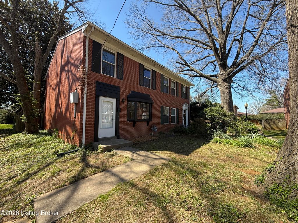 Photo of 2811 Bexley Ct, Louisville, KY 40206 (MLS # 1713492)