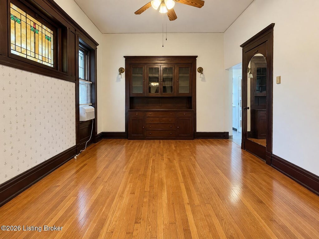 Photo of 1401 E Breckinridge St #2, Louisville, KY 40204 (MLS # 1730688)