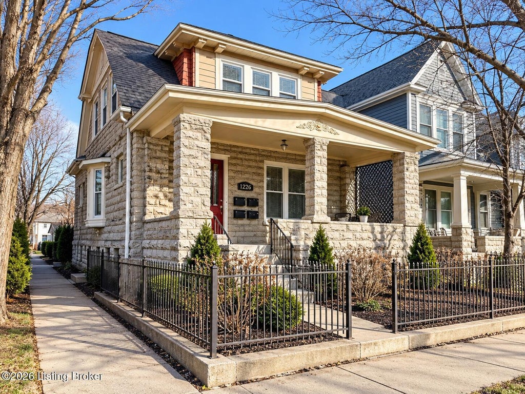 Photo of 1401 E Breckinridge St #2, Louisville, KY 40204 (MLS # 1730688)