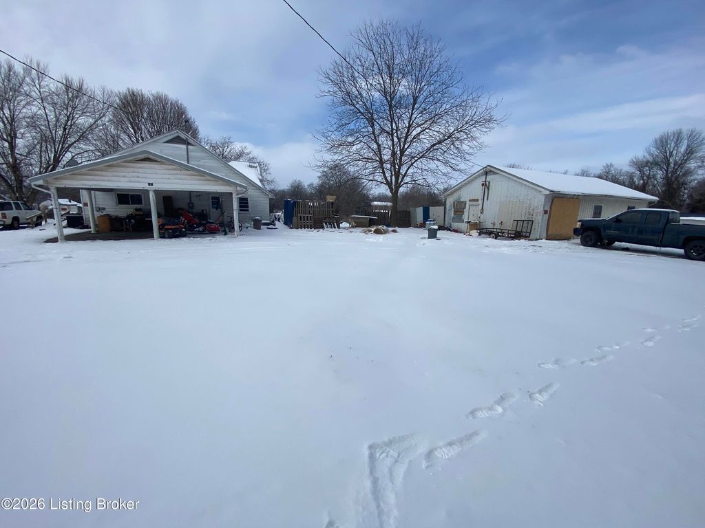 Photo of 145 N Maple St, Sonora, KY 42776 (MLS # 1708167)