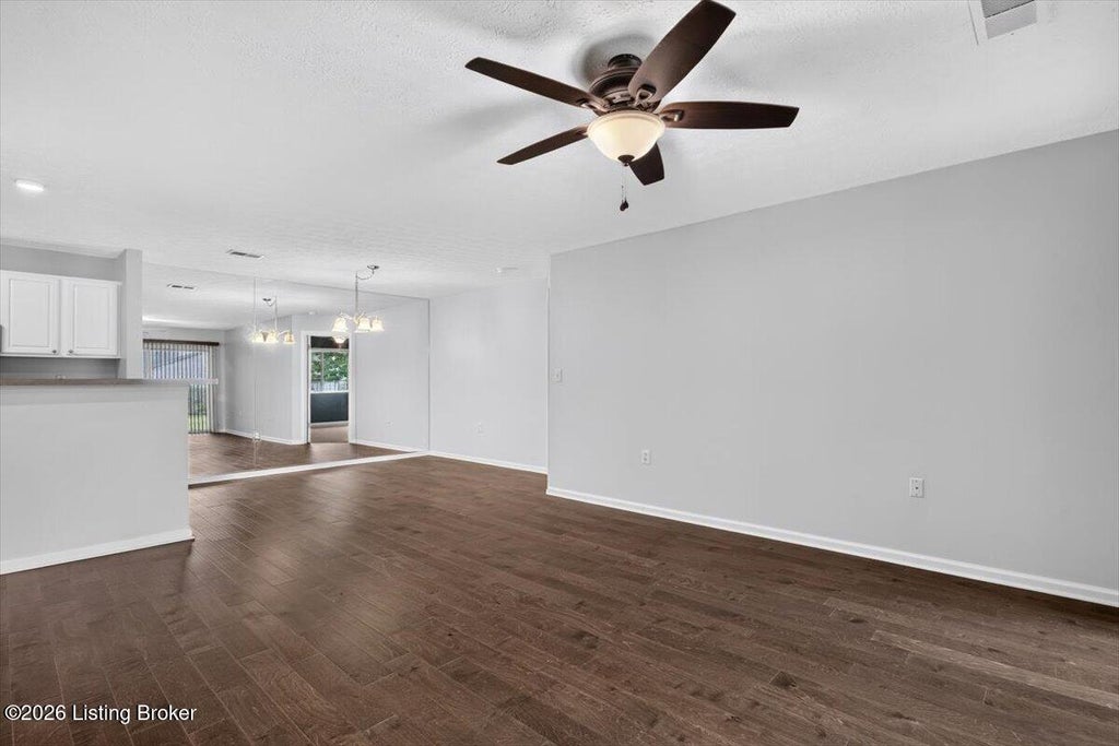 Photo of 5301 Pacer Ln #APT 102, Louisville, KY 40241 (MLS # 1729036)