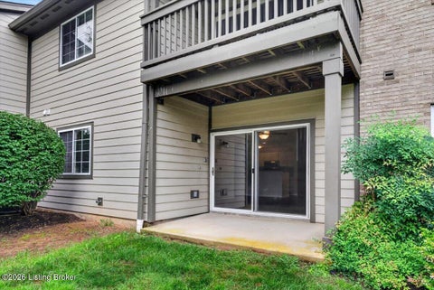 Condo For Sale - 5301 Pacer Ln #APT 102<br/> Louisville, KY 40241