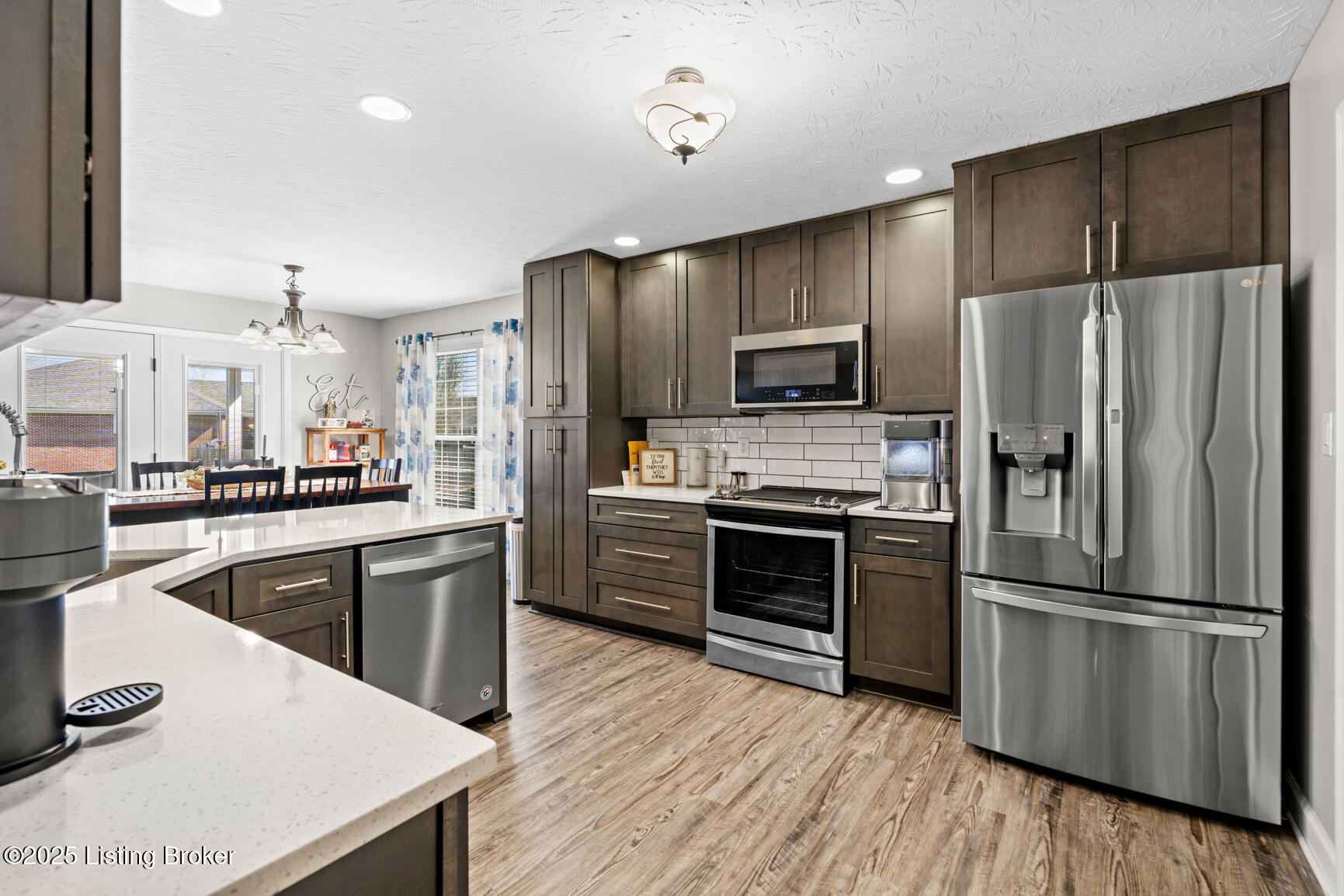 250 Bentwood Dr, Shepherdsville, Kentucky image 6