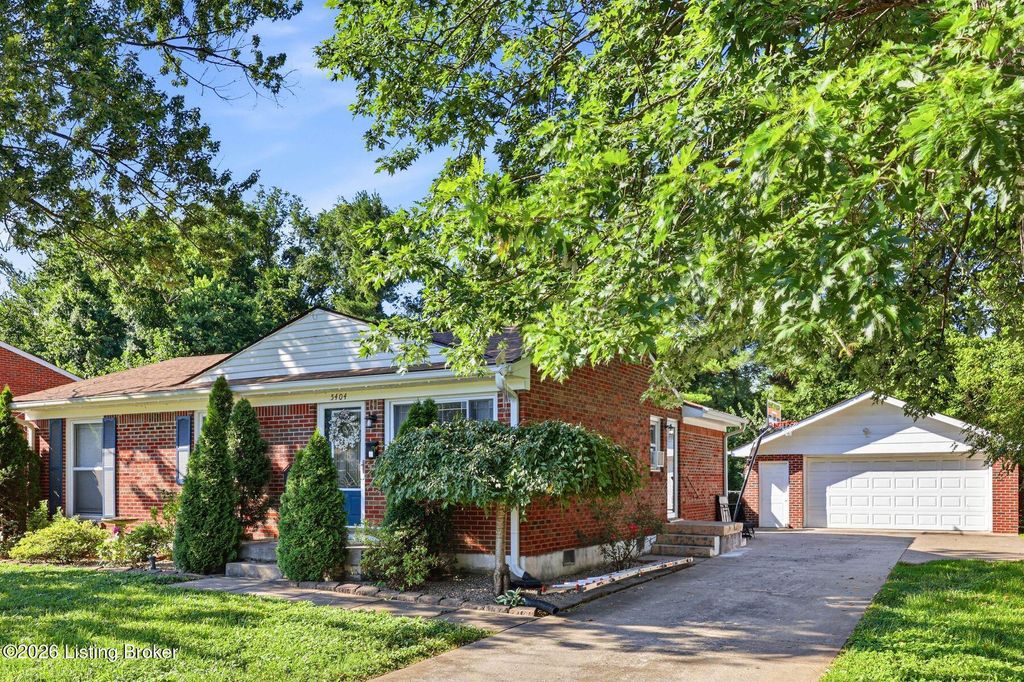 Photo of 5404 Rayburn Rd, Louisville, KY 40272 (MLS # 1720678)