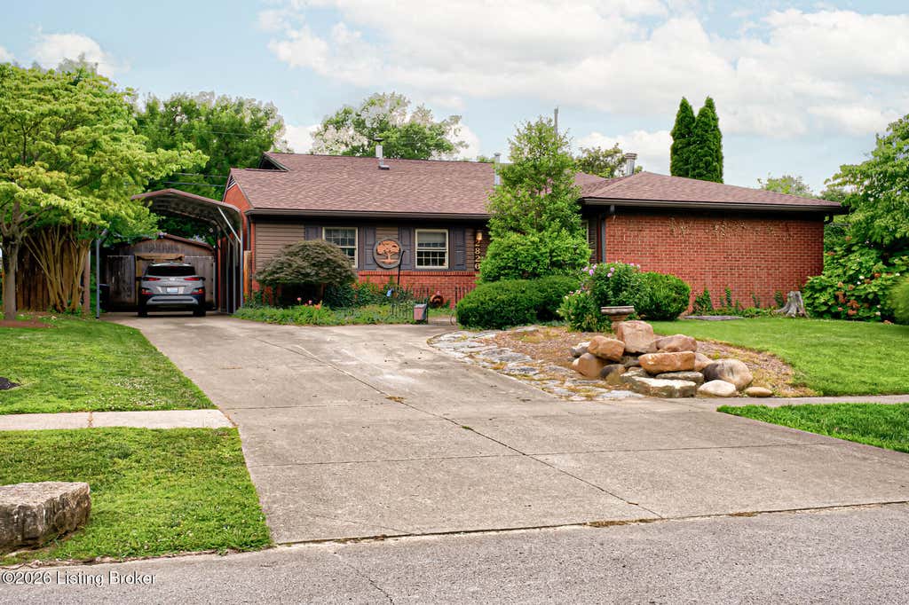 Photo of 2826 Brookdale Ave, Louisville, KY 40220 (MLS # 1721816)