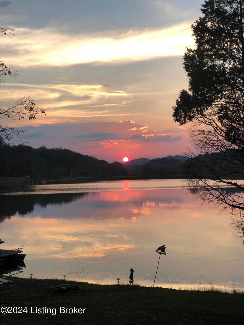 Photo of 259,260,26 Sycamore Dr, New Haven, KY 40051 (MLS # 1704820)