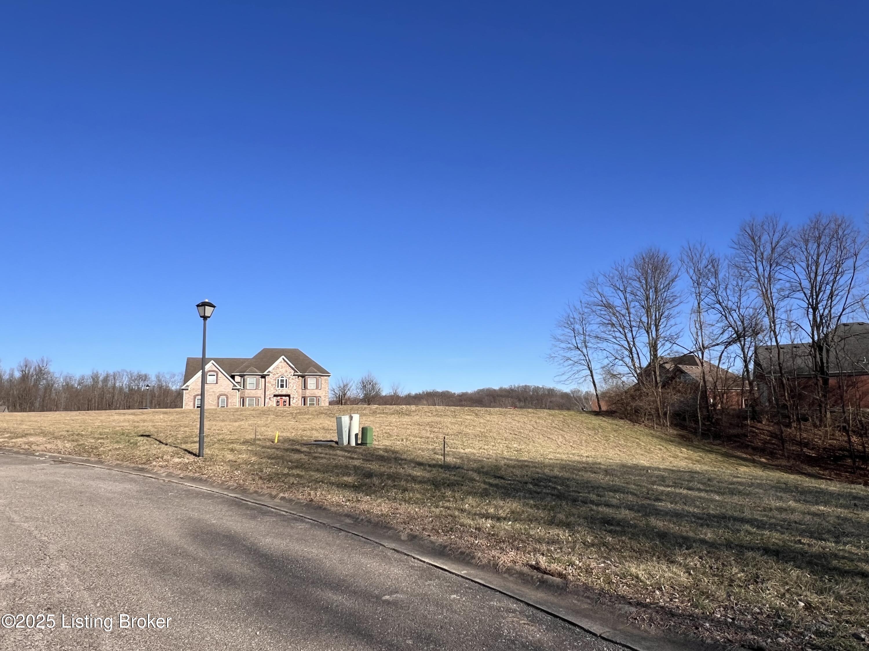 4515 E Pages Ln, Louisville, Kentucky image 1